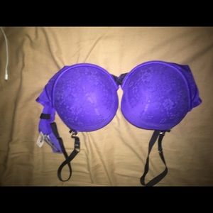 NWT Victoria secret push up bra