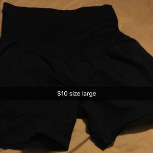 Maternity shorts