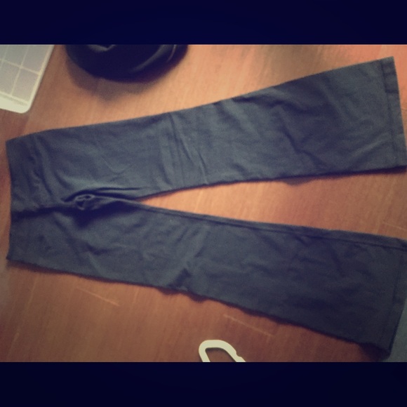 Lululemon Classic groove pant