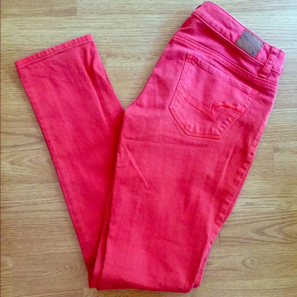 American Eagle coral skinny jeans