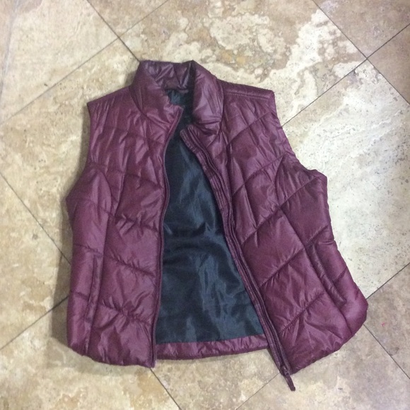 Maroon puffer vest
