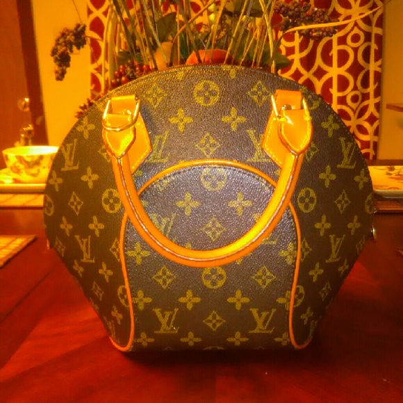 Louis vuitton bowler bag