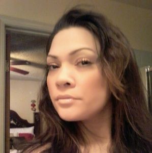 Meet your Posher, Leticia