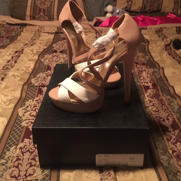 Brand new, just tried on once and never worn.