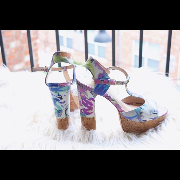 Dolce Vita Leather & Cork Floral Platform Heels - Picture 2 of 3
