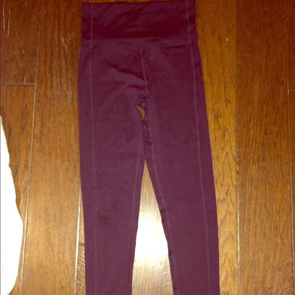 maroon workout leggings