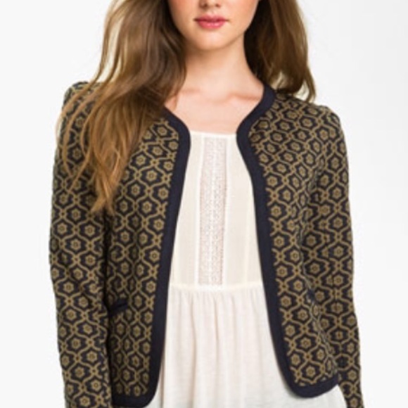 Frenchi Jackets & Blazers - Jacquard cropped jacket by Frenchi!! Like New!!!