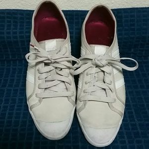 ADIDAS : SLEEK SERIES