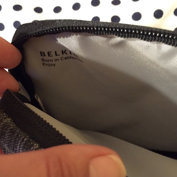 Belkin kindle fire carrying case with front pocket - Picture 3 of 4