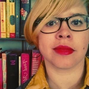 Meet your Posher, Dot