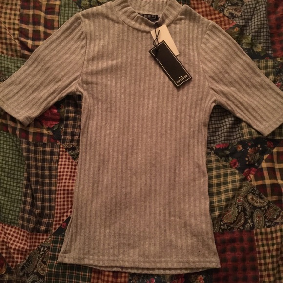 Cotton on Australian small mock neck top grey