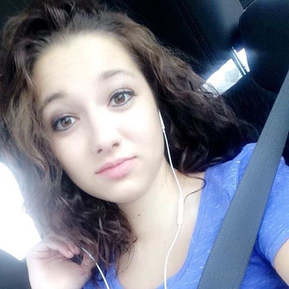 Meet your Posher, Alissa