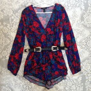 ❤️❤️❤️F21 Floral Romper❤️❤️❤️