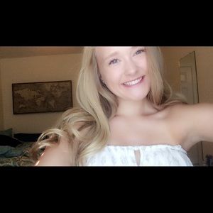 Meet your Posher, Abby