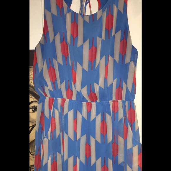 Dress - Picture 2 of 2