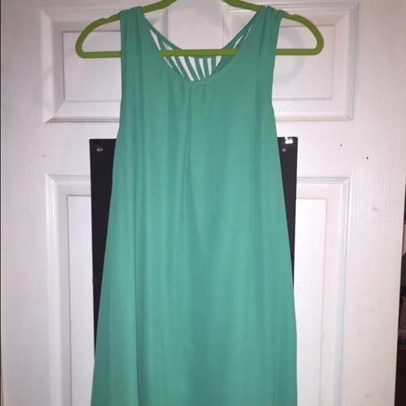 Green dress - Picture 1 of 2