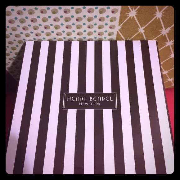 Henri Bendel New York 9.4 oz. Peony Candel