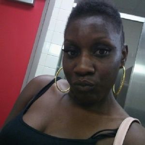 Meet your Posher, Deanna