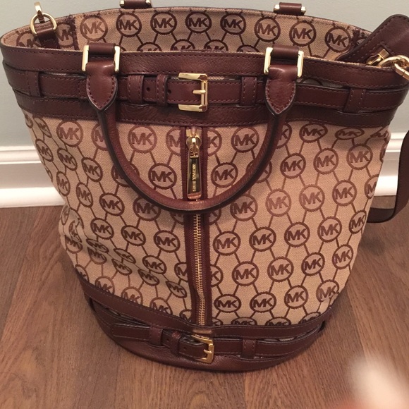 MK Purse