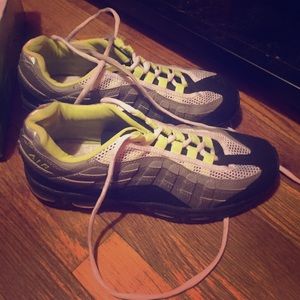 Chinese AIR shoes .