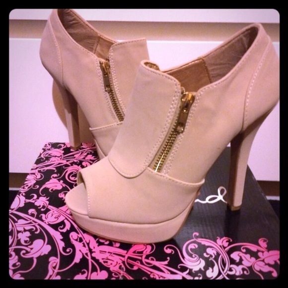 Peep Toe Heels