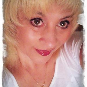 Meet your Posher, Yolanda