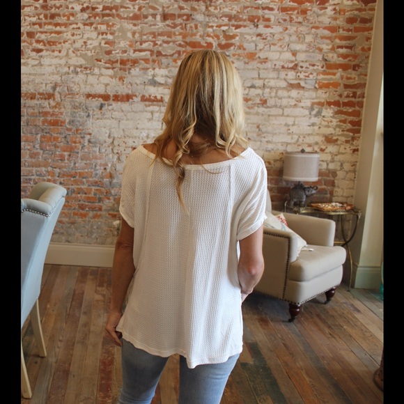 Ivory short sleeve waffle knit round neck top - Picture 4 of 4