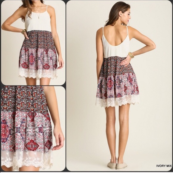 CLEARANCE‼️Ivory Mix & Lace Tiered Peasant Dress - Picture 4 of 4