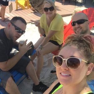 Meet your Posher, Chrissy