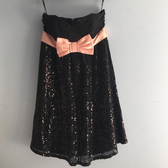 Betsey Johnson Black sequin dress with pink bow - Picture 1 of 3