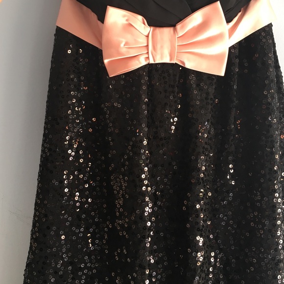 Betsey Johnson Black sequin dress with pink bow - Picture 2 of 3