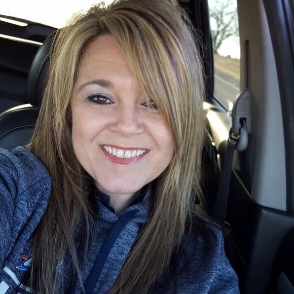 Meet your Posher, Kayla
