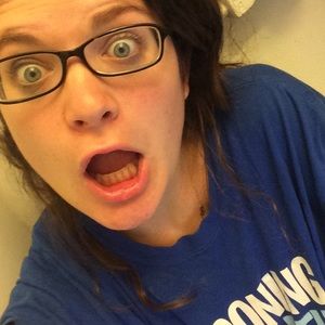 Meet your Posher, Claire