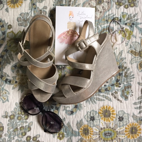 Nine West silver wedges