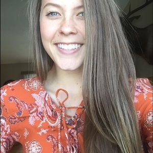 Meet your Posher, Danielle