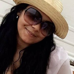 Meet your Posher, Edith