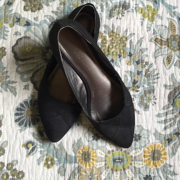 Black flats