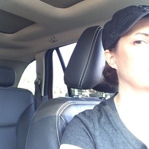 Meet your Posher, Deneene