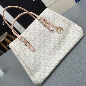 Authentic large Michael kors purse