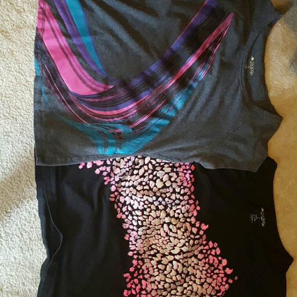 Work out tops - Picture 2 of 4