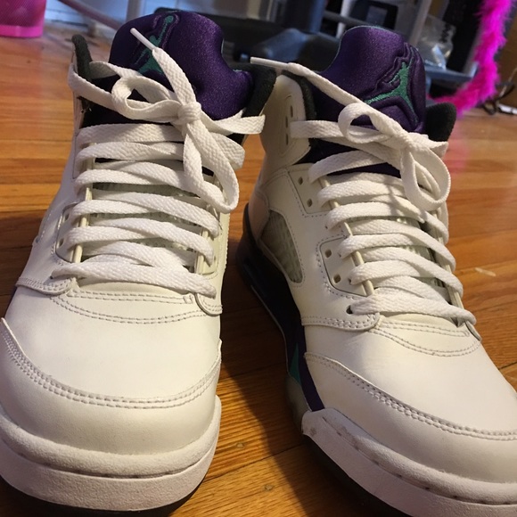 🚫SOLD🚫 Jordan Retro "Grape" 5's