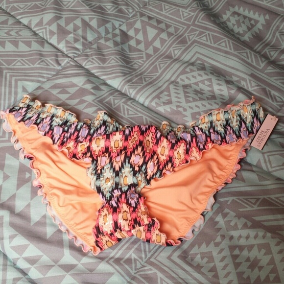 Victoria's Secret ruffle cheeky bottoms