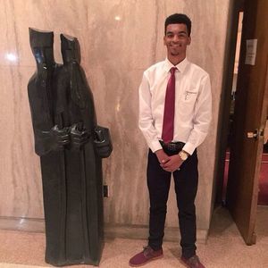 Meet your Posher, Lloyd