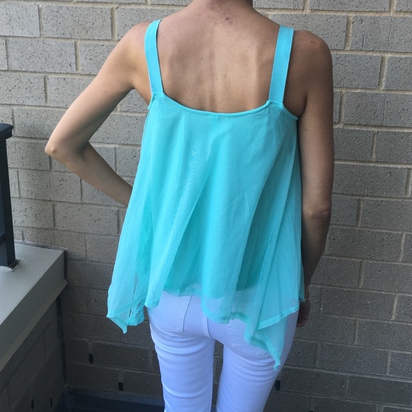 Cute lace tank - Picture 3 of 4