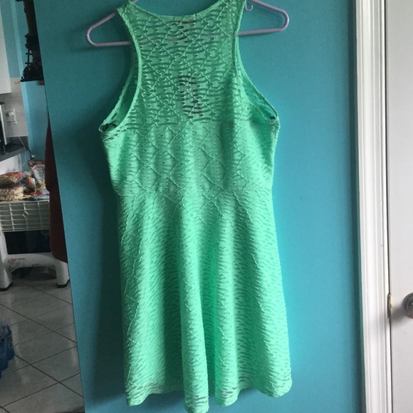 Dress - Picture 3 of 4