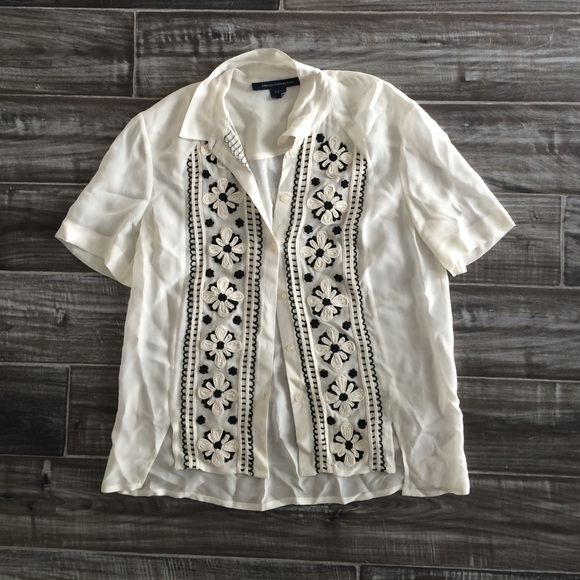 Chiffon blouse with floral details