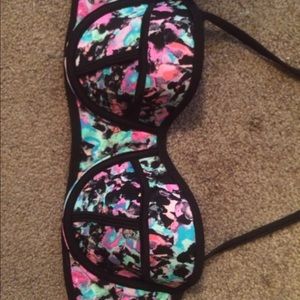 Target Bikini Top NWT - Size Chart Attahed!
