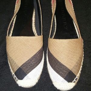 SOLD(eBay) ....Burberry loafers