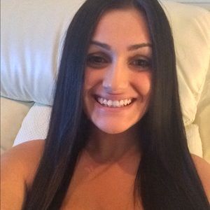 Meet your Posher, Nina