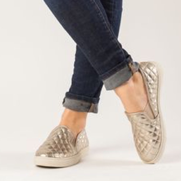 •Steve Madden Slip-On Sneakers• - Picture 4 of 4